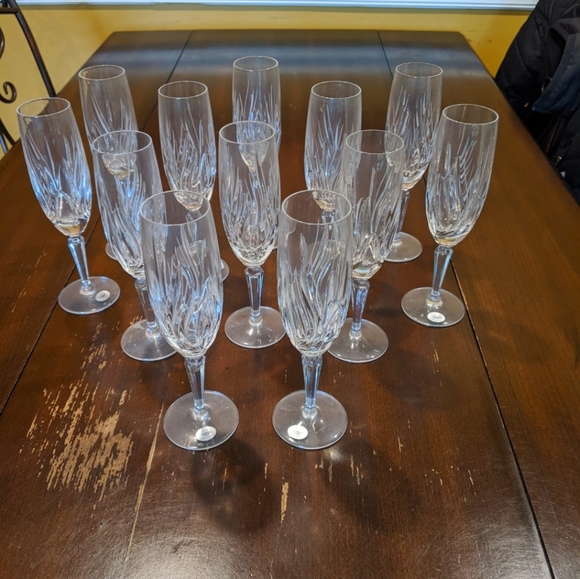 Crystal Stemware - Picture 2 of 5